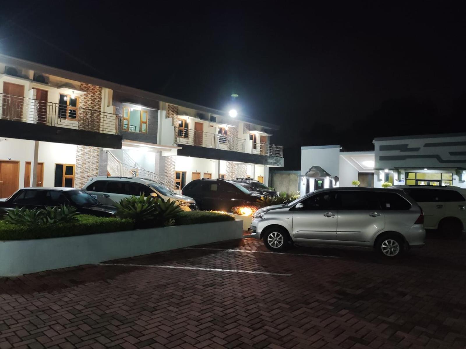 Hotel Cibening Purwakarta Exterior photo
