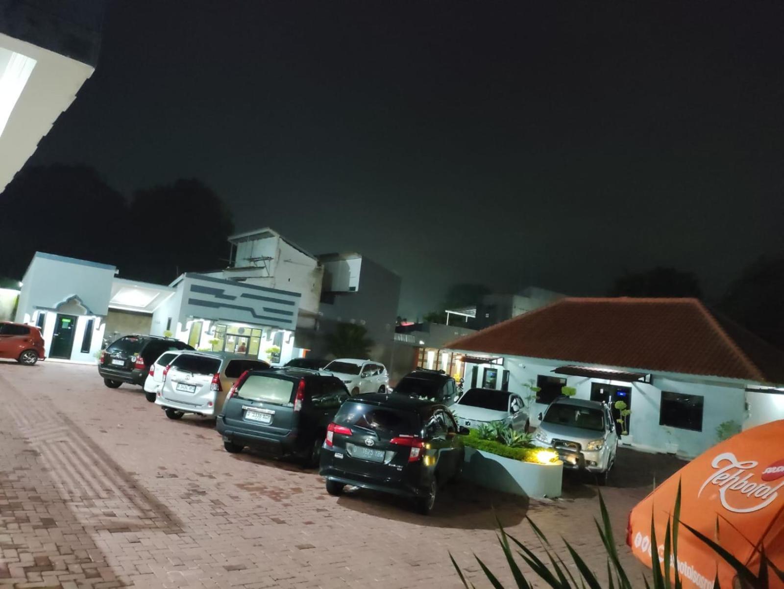 Hotel Cibening Purwakarta Exterior photo